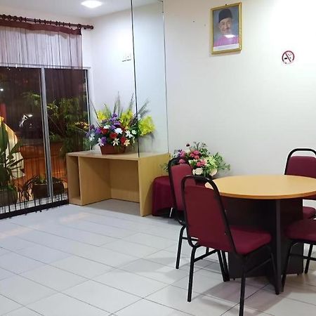 Hotel Seri Perkasa Kota Kinabalu Exteriör bild