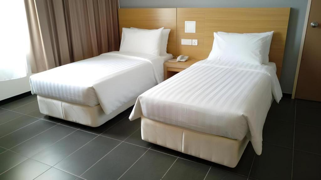 Hotel Seri Perkasa Kota Kinabalu Exteriör bild