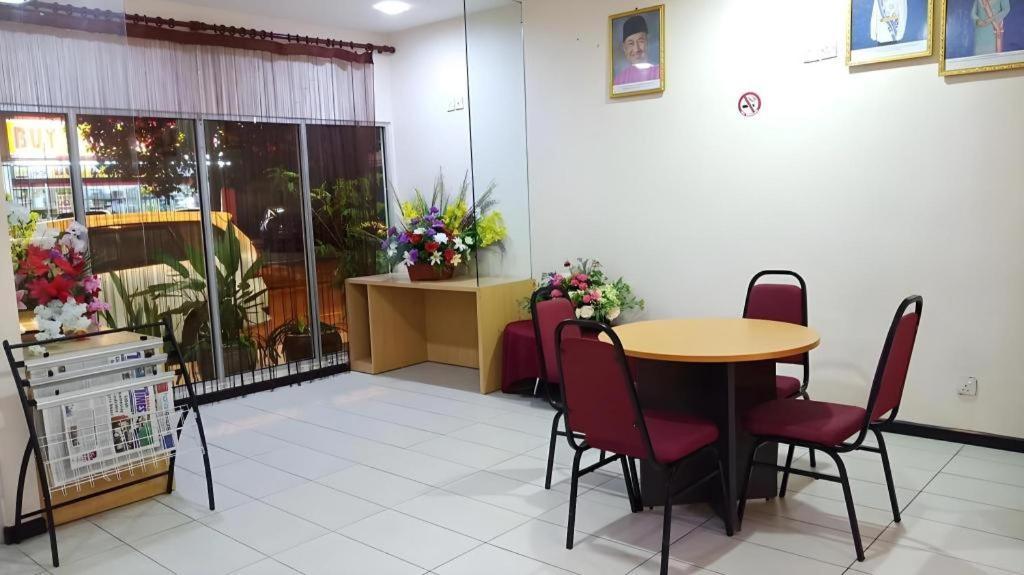 Hotel Seri Perkasa Kota Kinabalu Exteriör bild